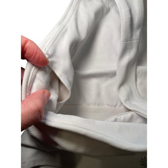 Athleta Women Small Conscious Crop Solid White Build In Bra Yoga Tank - Picture 7 of 10